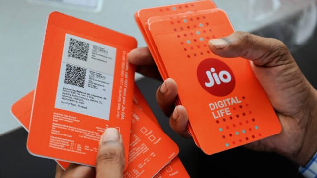 Jio ग्राहकों की आई मौज! महज ₹395 में 3 महीना तक लीजिए डाटा कॉलिंग का अनलिमिटेड मजा…..